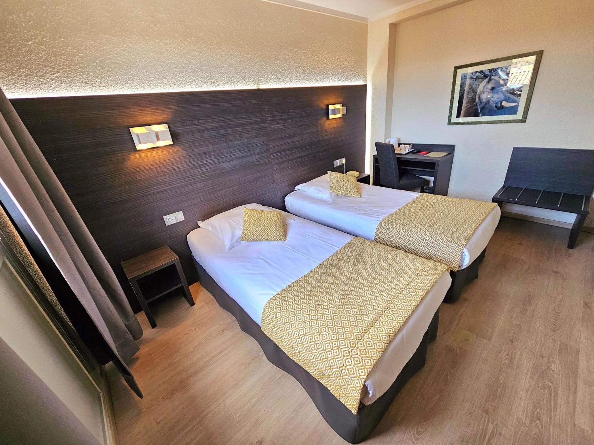 Le Cheval Blanc Hotel Arles Luaran gambar