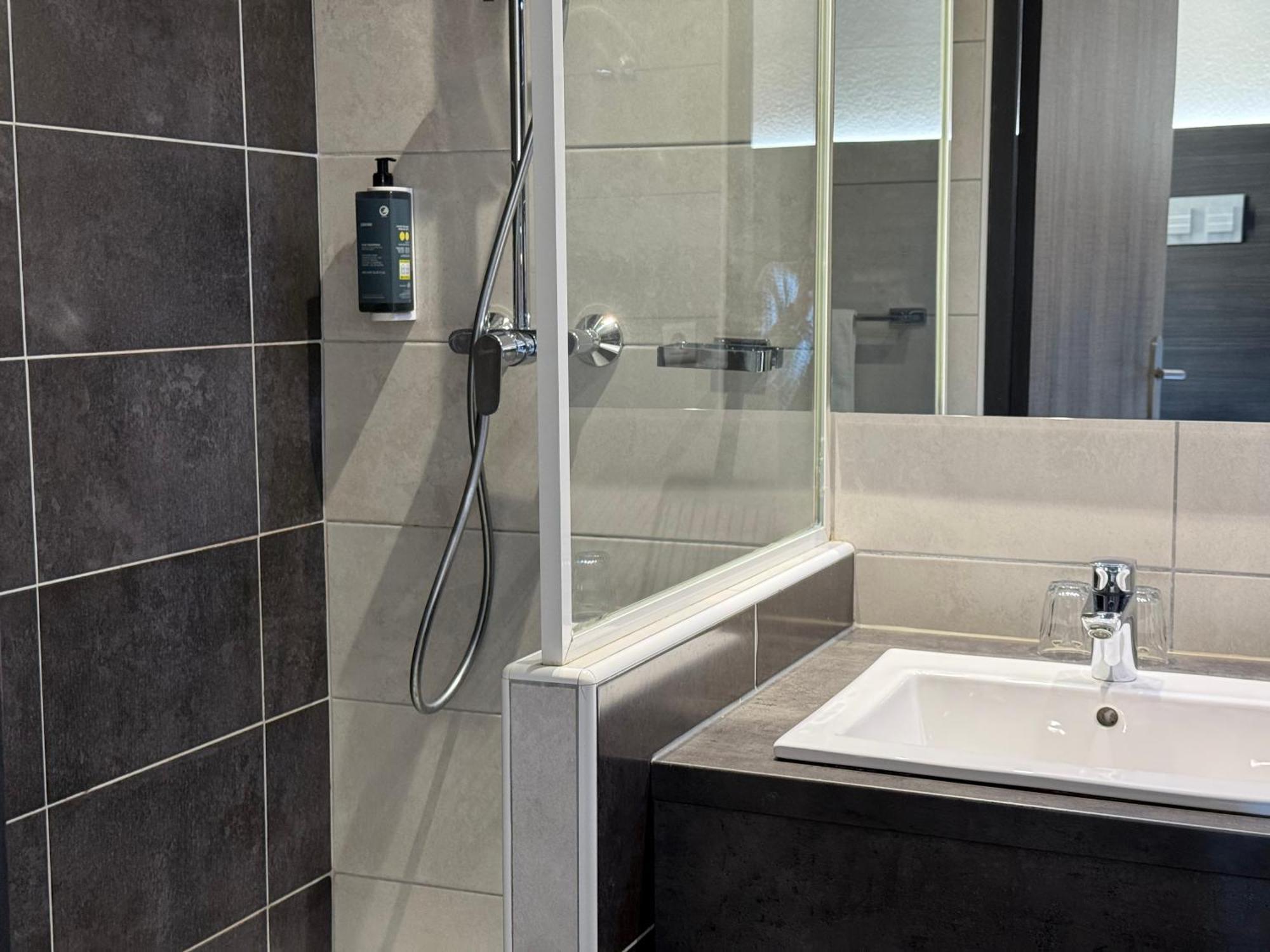 Le Cheval Blanc Hotel Arles Luaran gambar