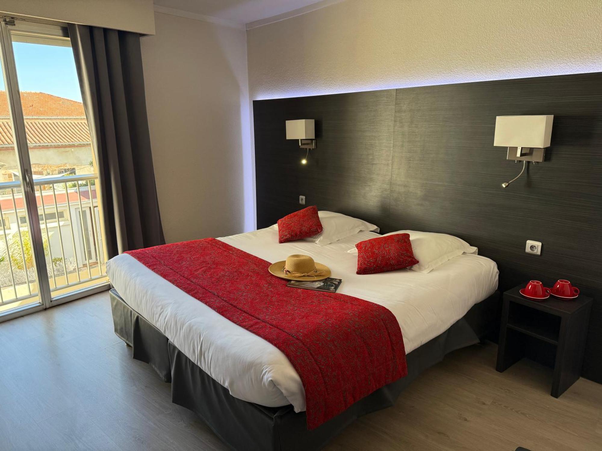 Le Cheval Blanc Hotel Arles Luaran gambar