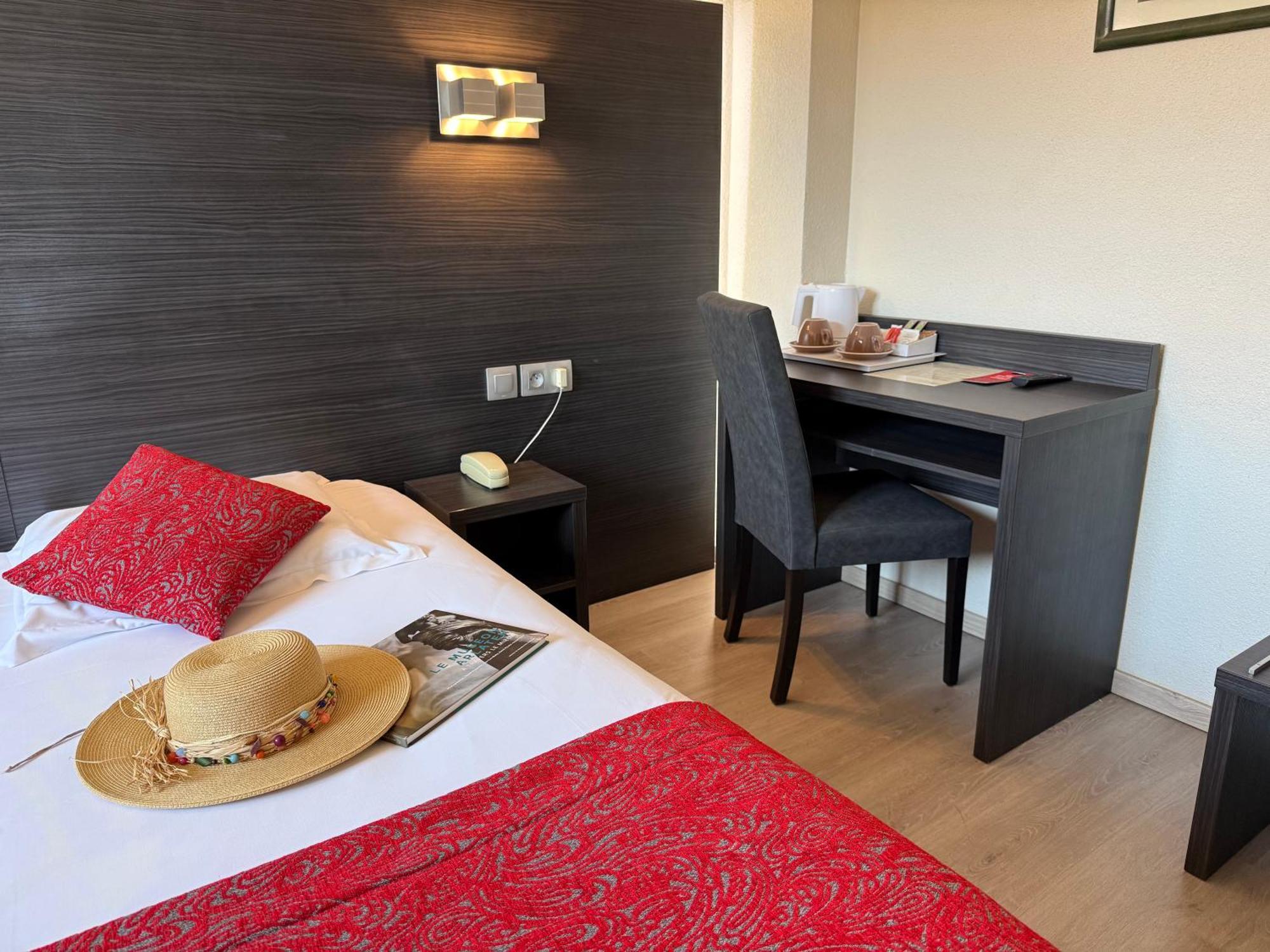 Le Cheval Blanc Hotel Arles Luaran gambar
