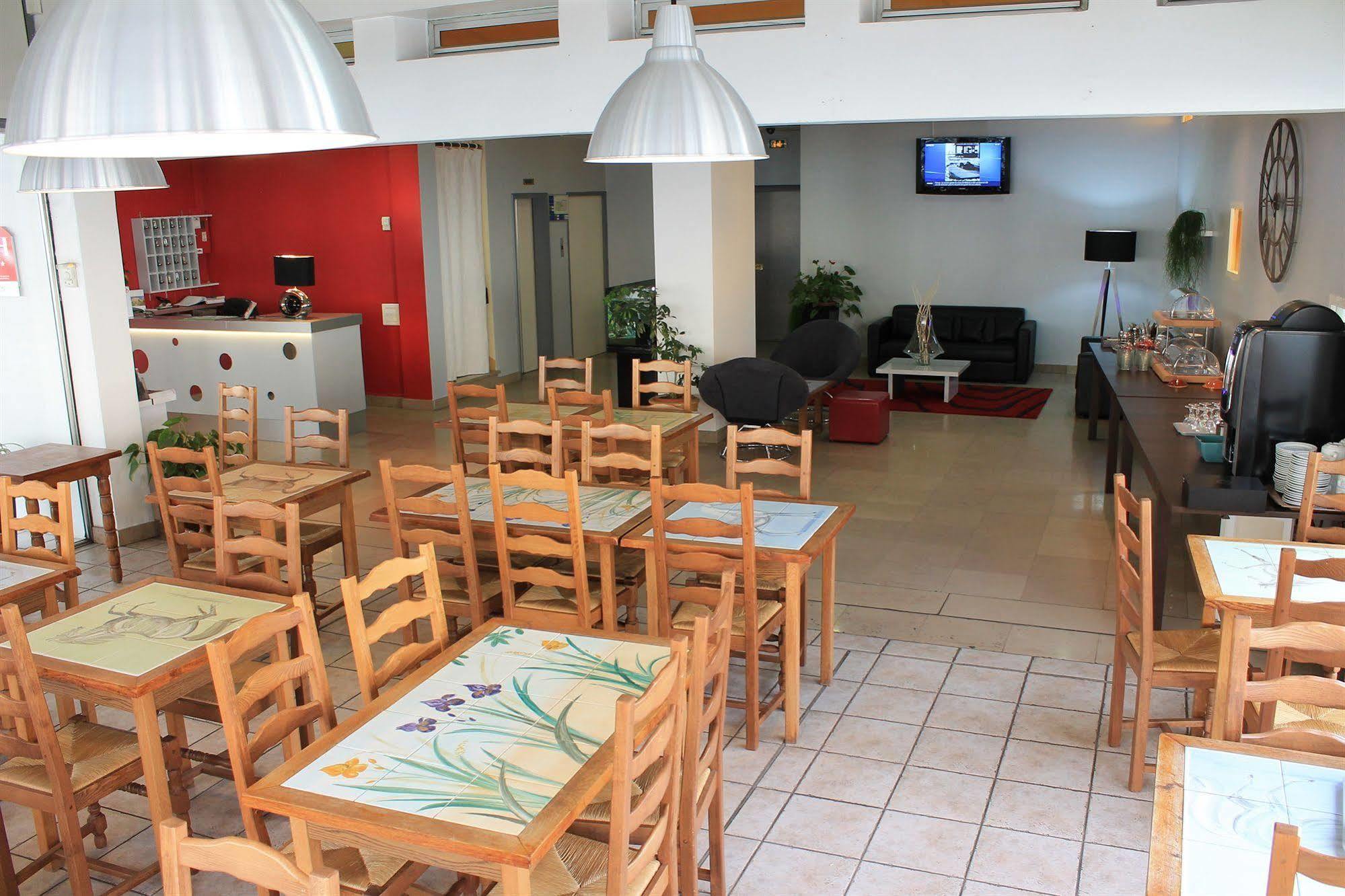 Le Cheval Blanc Hotel Arles Luaran gambar