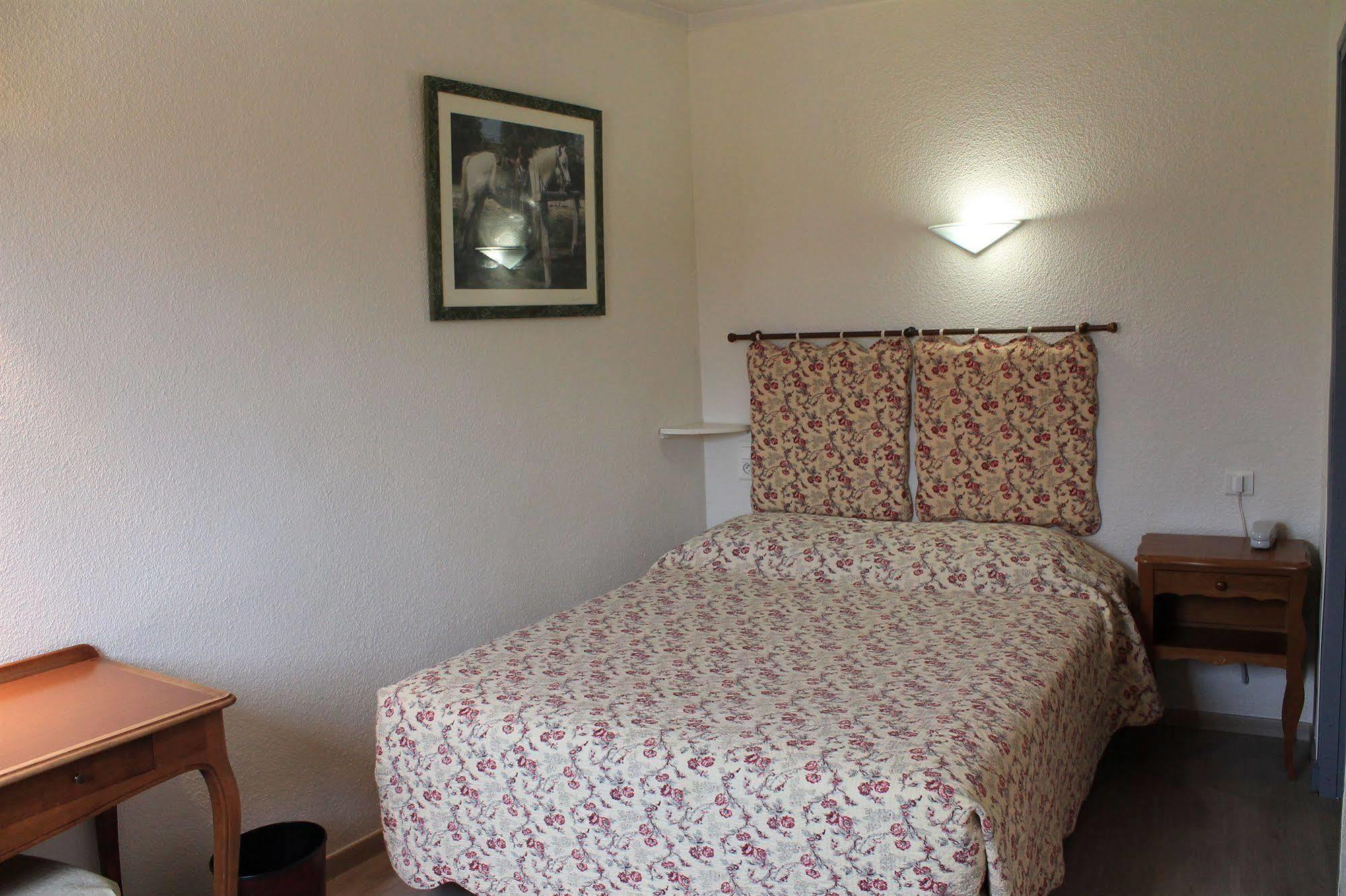 Le Cheval Blanc Hotel Arles Luaran gambar