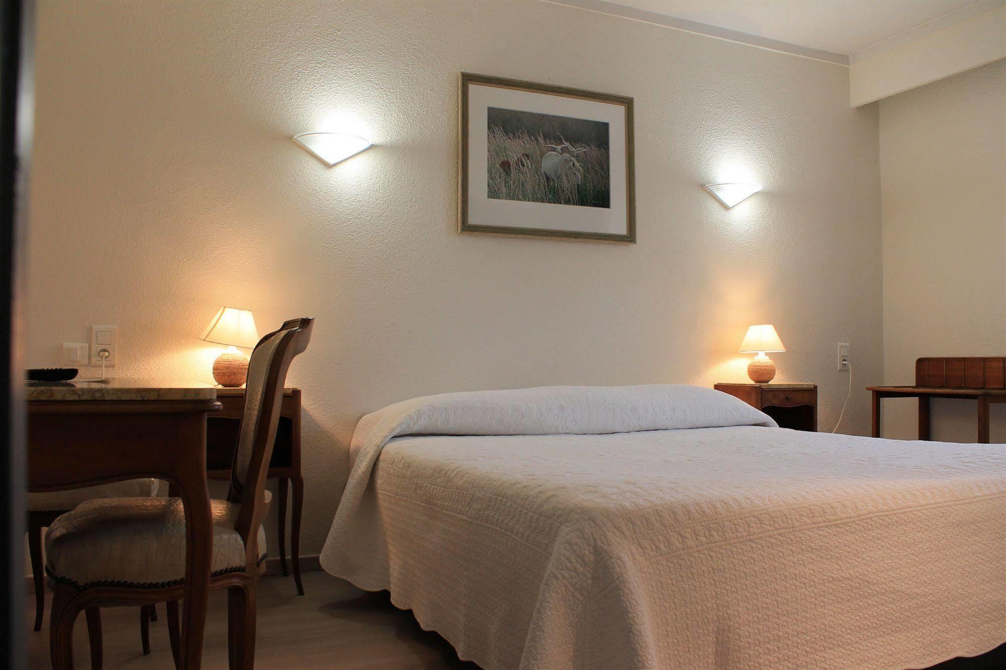 Le Cheval Blanc Hotel Arles Luaran gambar