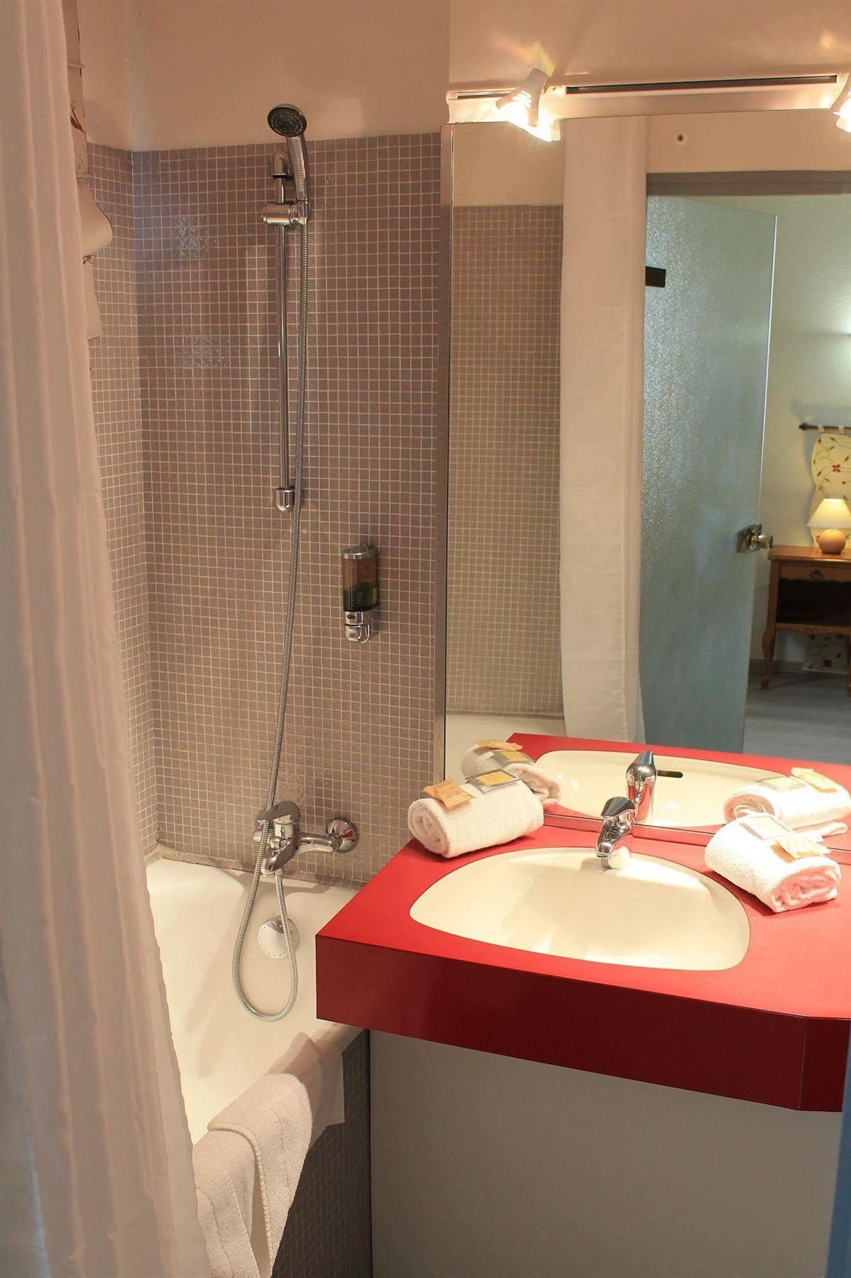 Le Cheval Blanc Hotel Arles Luaran gambar