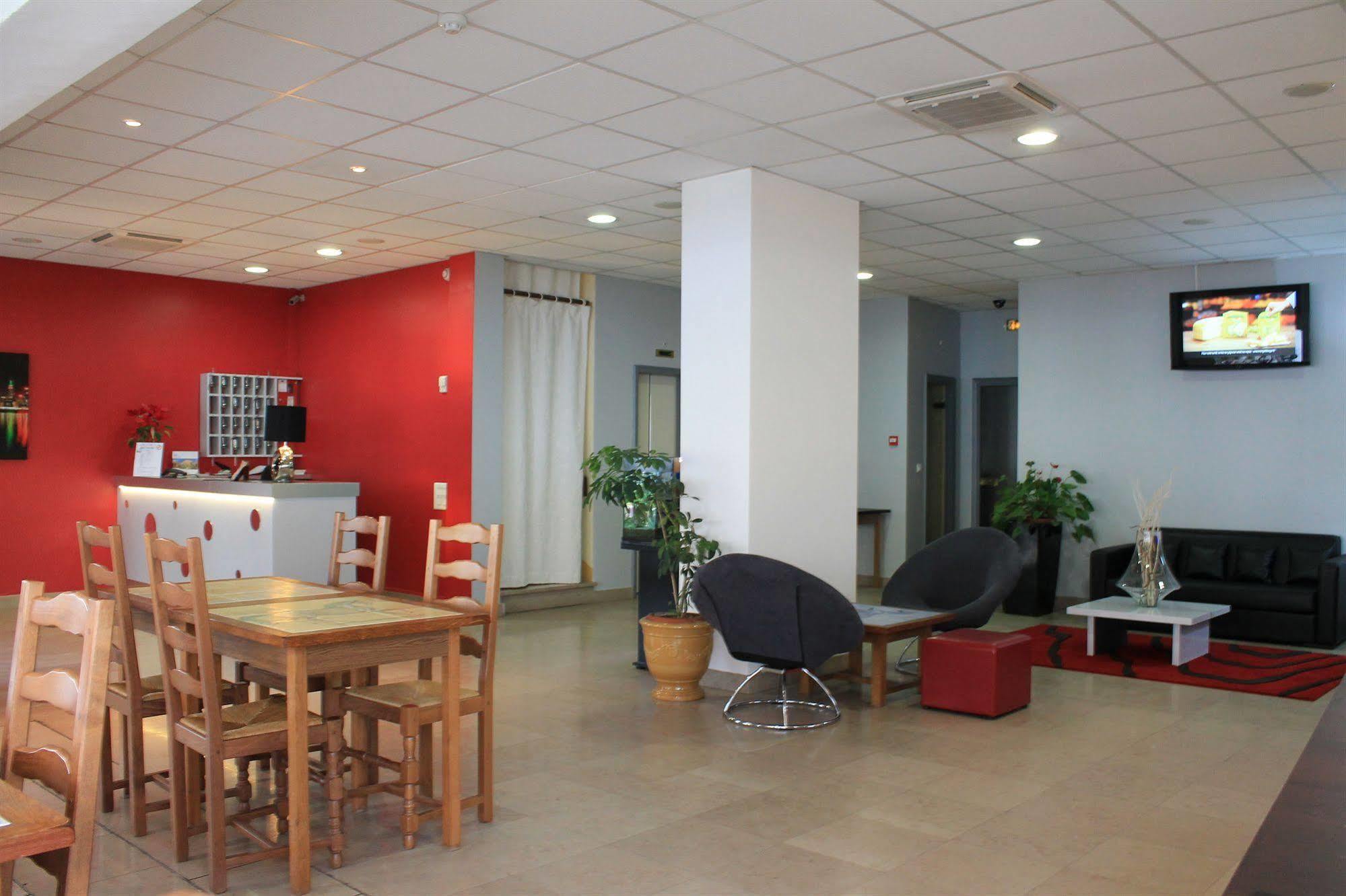 Le Cheval Blanc Hotel Arles Luaran gambar